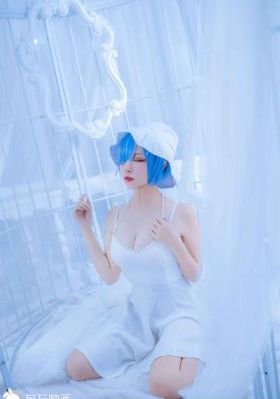 亚洲av欧美av中文_全集无删减版高清免费观看
