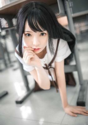 美女被脱脱内衣免费的软件_超清手机在线观看