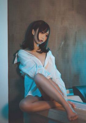 亚洲综合无码二精品二三区_超清视频大全